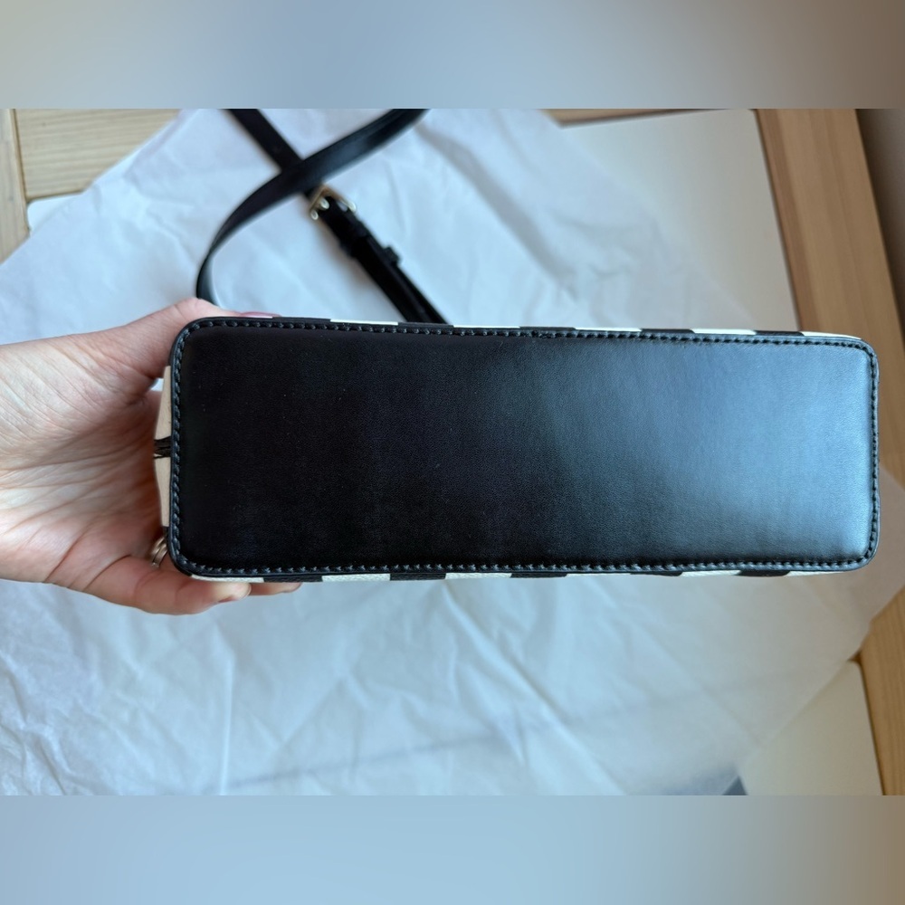 Kate Spade Grove Street Crossbody bag in Pop Art pattern - Picture 7 of 13